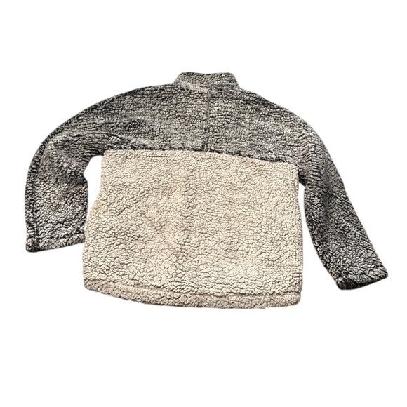 Cozy Gray and Cream Sherpa Pullover Sweater - Picture 4 of 5